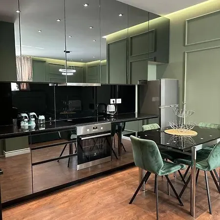 Green Apartment