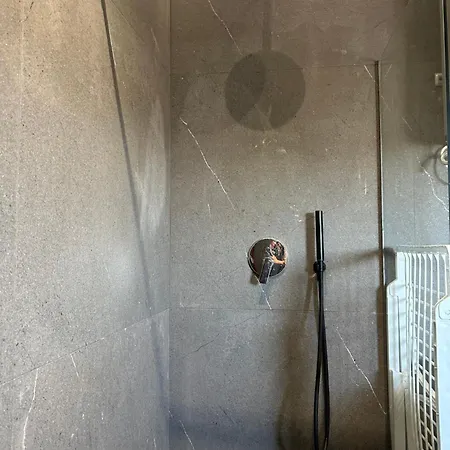 Green Apartment * Tiran